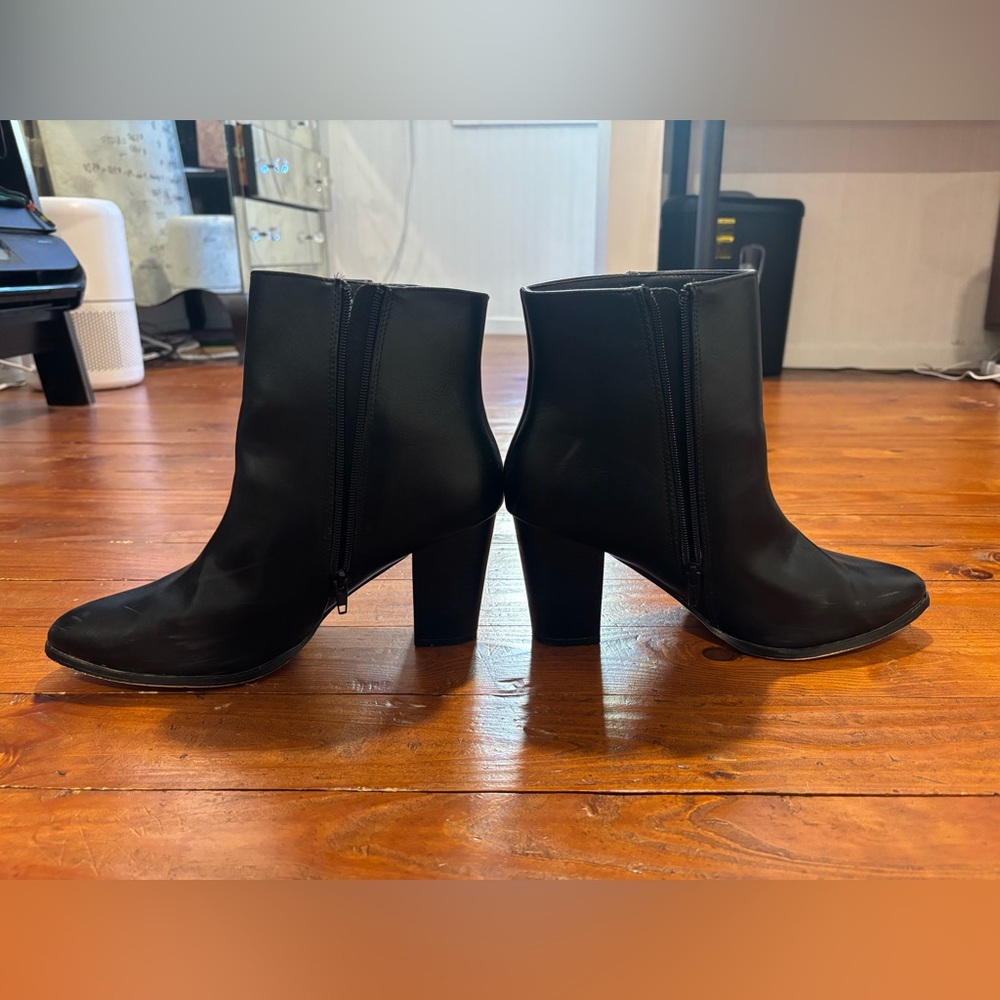 Black Heeled Boots